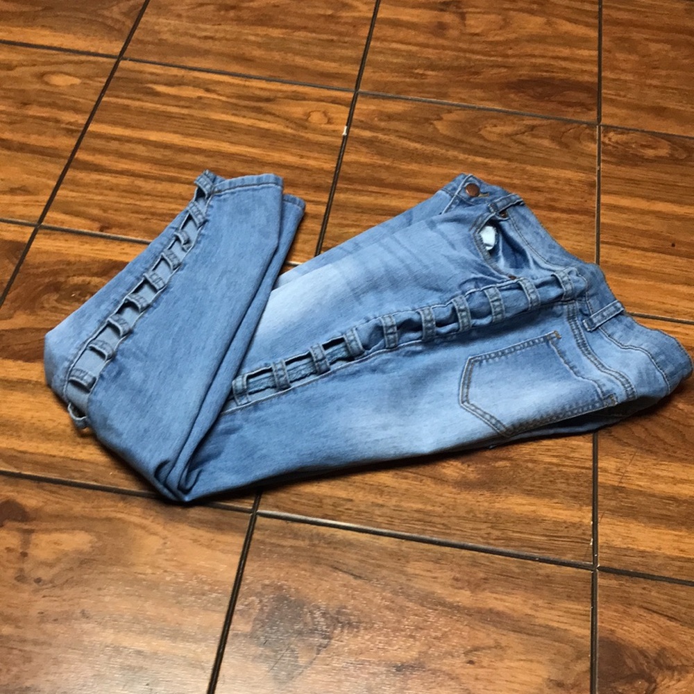 Women's Skinny Jeans - Picture 6 of 12